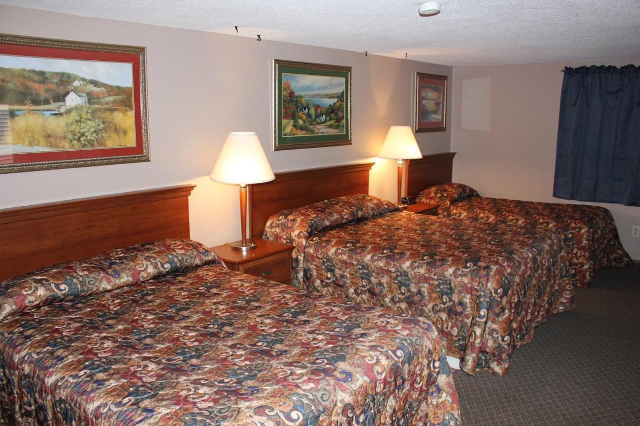 The Village Motel Steamboat Rock Екстериор снимка